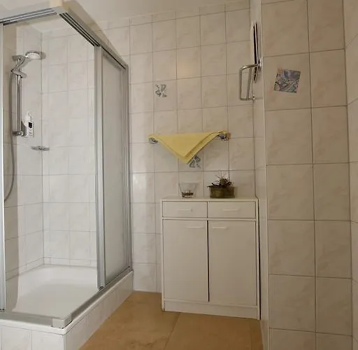 Jennys Huamatl Pensionat 3*