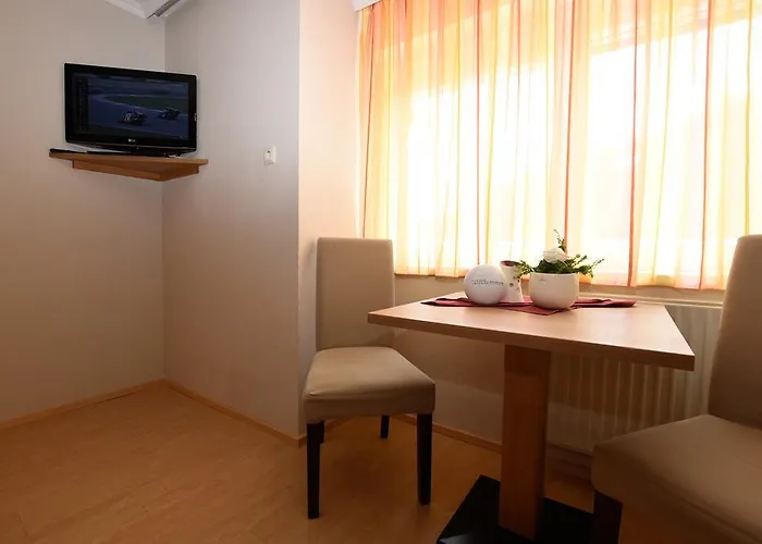 Jennys Huamatl Pensionat